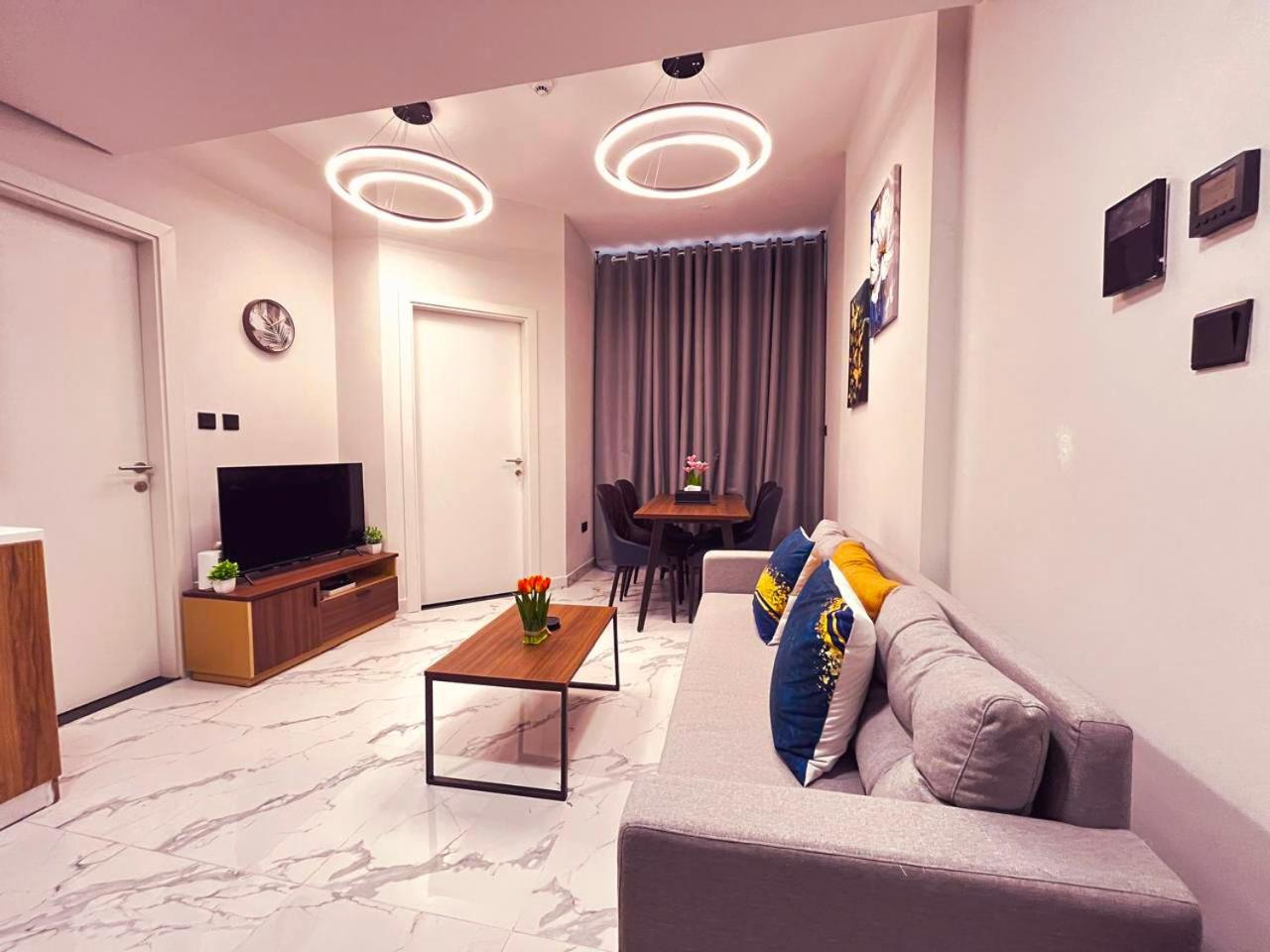 Maryah Island 1 Bed Junior Next To Cleveland Hospital Apartment *