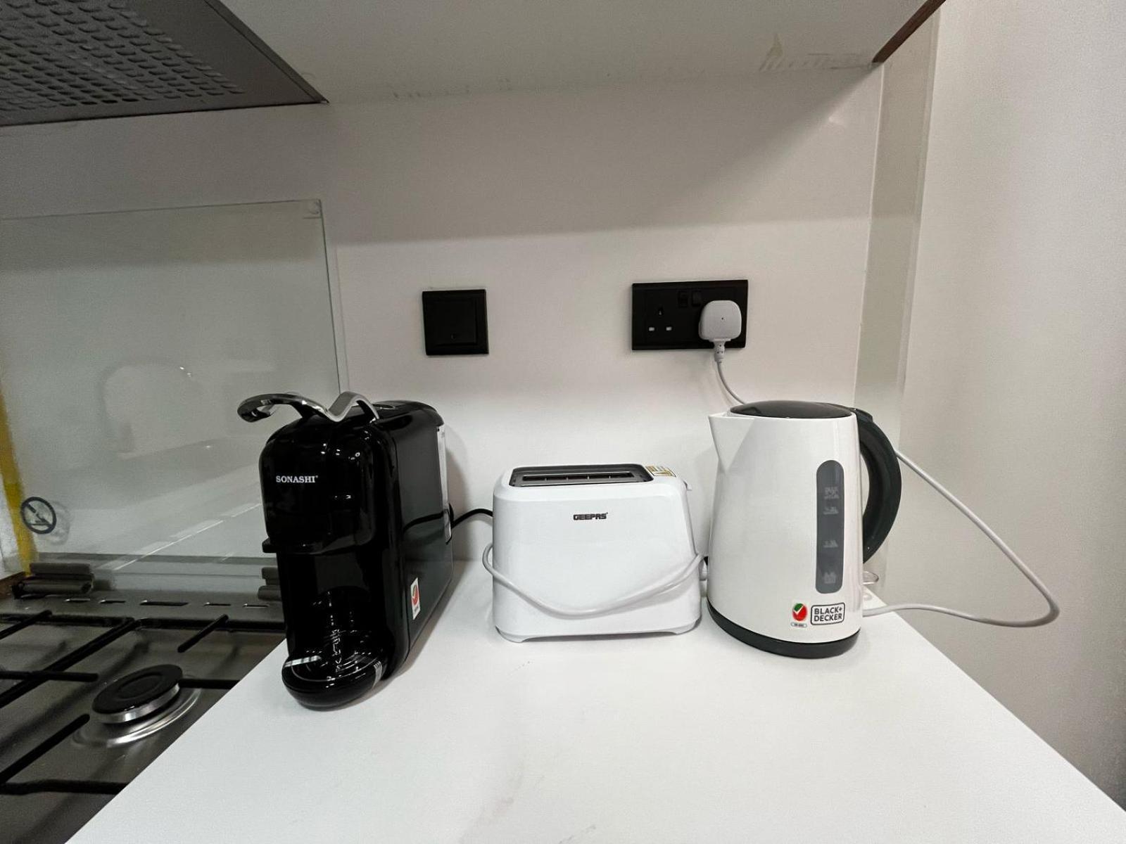 Maryah Island 1 Bed Junior Next To Cleveland Hospital